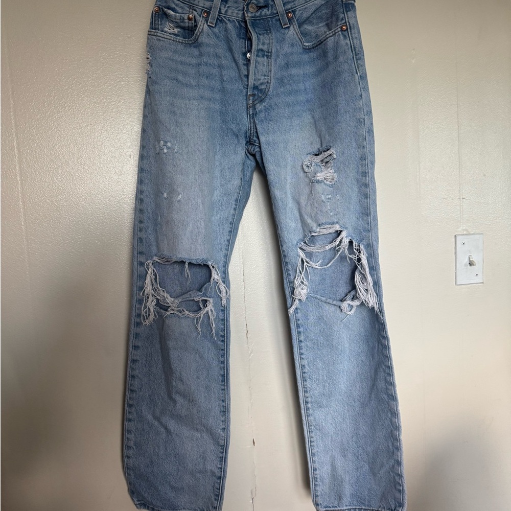 Levi’s distressed jeans